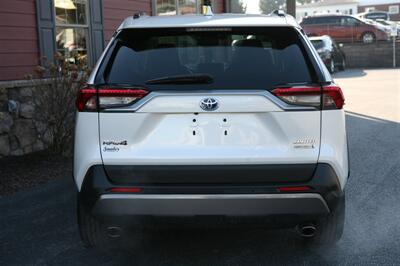 2019 Toyota RAV4 Hybrid Limited AWD   - Photo 6 - Strasburg, PA 17579