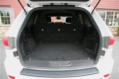 2017 Jeep Grand Cherokee Laredo 4X4   - Photo 14 - Strasburg, PA 17579