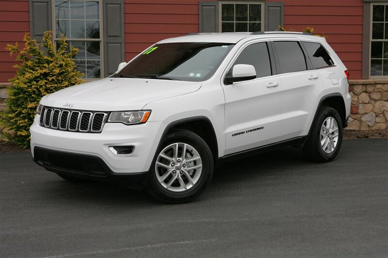 2017 Jeep Grand Cherokee Laredo 4X4   - Photo 1 - Strasburg, PA 17579