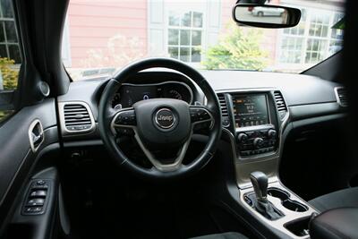 2017 Jeep Grand Cherokee Laredo 4X4   - Photo 12 - Strasburg, PA 17579