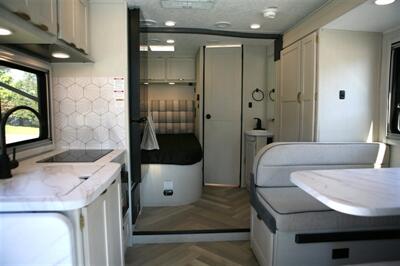 2025 Coachmen Prism 24CBS - Photo 18 - Strasburg, PA 17579