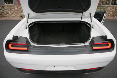 2019 Dodge Challenger R/T Scat Pack 6-Speed Manual   - Photo 17 - Strasburg, PA 17579