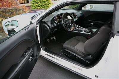 2019 Dodge Challenger R/T Scat Pack 6-Speed Manual   - Photo 10 - Strasburg, PA 17579