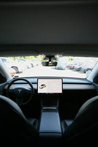2021 Tesla Model Y Long Range AWD - Photo 20 - Strasburg, PA 17579