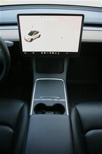 2021 Tesla Model Y Long Range AWD - Photo 22 - Strasburg, PA 17579