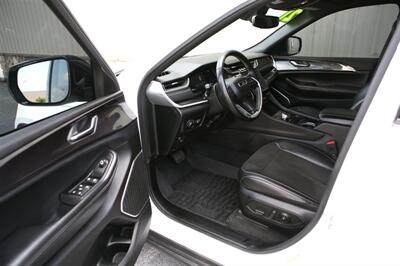 2021 Jeep Grand Cherokee L Altitude 4X4   - Photo 8 - Strasburg, PA 17579