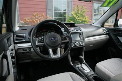 2017 Subaru Forester 2.5i AWD   - Photo 10 - Strasburg, PA 17579