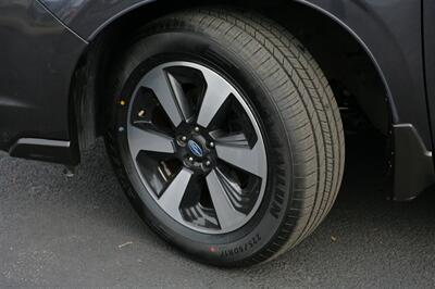 2017 Subaru Forester 2.5i AWD   - Photo 3 - Strasburg, PA 17579