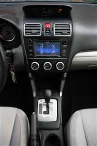 2017 Subaru Forester 2.5i AWD   - Photo 18 - Strasburg, PA 17579