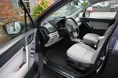 2017 Subaru Forester 2.5i AWD   - Photo 8 - Strasburg, PA 17579