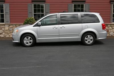 2012 Dodge Grand Caravan SXT - Photo 4 - Strasburg, PA 17579