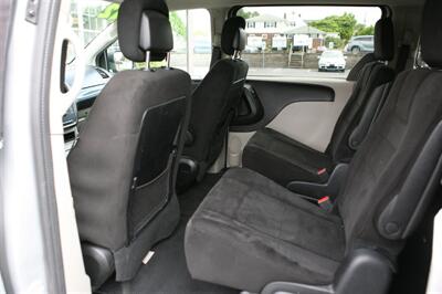 2012 Dodge Grand Caravan SXT - Photo 13 - Strasburg, PA 17579