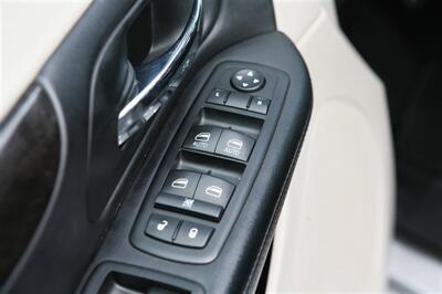 2012 Dodge Grand Caravan SXT - Photo 9 - Strasburg, PA 17579