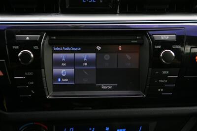 2015 Toyota Corolla S   - Photo 18 - Strasburg, PA 17579
