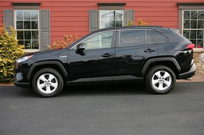2020 Toyota RAV4 Hybrid XLE AWD - Photo 4 - Strasburg, PA 17579
