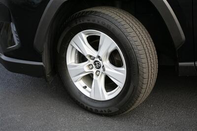 2020 Toyota RAV4 Hybrid XLE AWD - Photo 3 - Strasburg, PA 17579