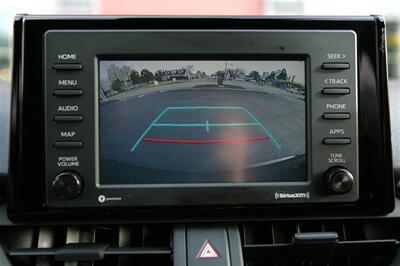 2020 Toyota RAV4 Hybrid XLE AWD - Photo 27 - Strasburg, PA 17579