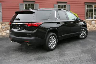 2023 Chevrolet Traverse LT AWD - Photo 5 - Strasburg, PA 17579