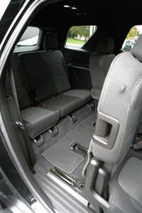 2023 Chevrolet Traverse LT AWD - Photo 19 - Strasburg, PA 17579