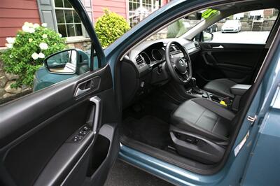 2020 Volkswagen Tiguan SE 4Motion - Photo 8 - Strasburg, PA 17579