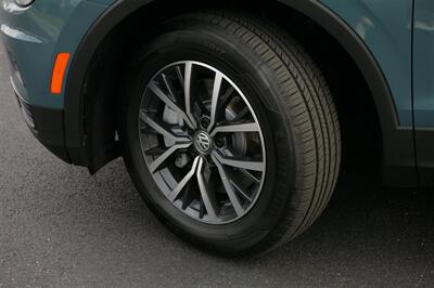 2020 Volkswagen Tiguan SE 4Motion - Photo 3 - Strasburg, PA 17579
