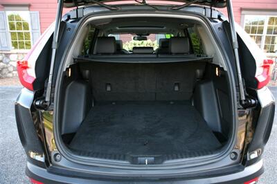 2018 Honda CR-V Touring AWD   - Photo 16 - Strasburg, PA 17579