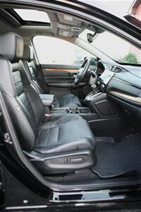 2018 Honda CR-V Touring AWD   - Photo 19 - Strasburg, PA 17579