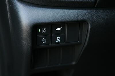 2018 Honda CR-V Touring AWD   - Photo 12 - Strasburg, PA 17579