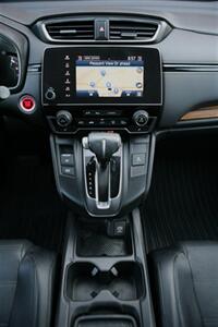 2018 Honda CR-V Touring AWD   - Photo 22 - Strasburg, PA 17579