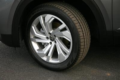 2023 Volkswagen Atlas V6 SE 4Motion - Photo 3 - Strasburg, PA 17579