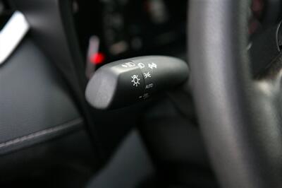 2024 Toyota RAV4 XLE   - Photo 11 - Strasburg, PA 17579