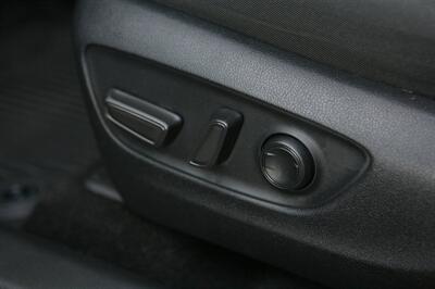 2024 Toyota RAV4 XLE   - Photo 10 - Strasburg, PA 17579