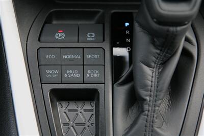 2024 Toyota RAV4 XLE   - Photo 23 - Strasburg, PA 17579