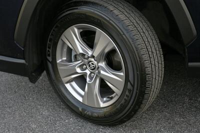 2024 Toyota RAV4 XLE   - Photo 3 - Strasburg, PA 17579
