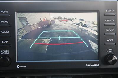 2020 Toyota RAV4 Hybrid XLE   - Photo 26 - Strasburg, PA 17579