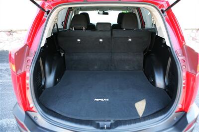 2013 Toyota RAV4 XLE AWD   - Photo 13 - Strasburg, PA 17579
