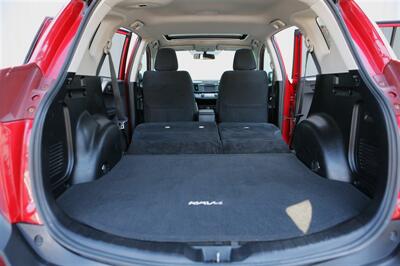 2013 Toyota RAV4 XLE AWD   - Photo 14 - Strasburg, PA 17579