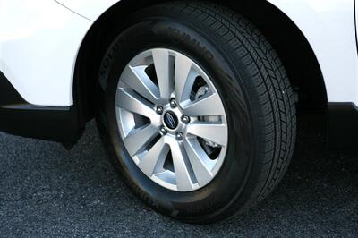 2018 Subaru Outback 2.5i Premium   - Photo 3 - Strasburg, PA 17579
