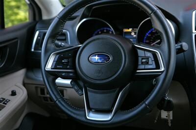 2018 Subaru Outback 2.5i Premium   - Photo 19 - Strasburg, PA 17579