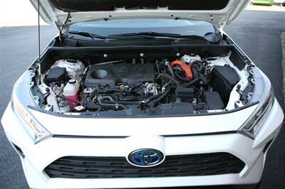 2021 Toyota RAV4 Hybrid XSE AWD - Photo 7 - Strasburg, PA 17579