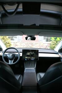 2022 Tesla Model 3 Long Range - Photo 18 - Strasburg, PA 17579