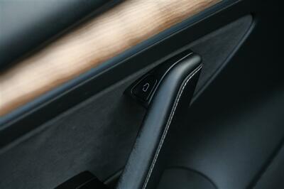 2022 Tesla Model 3 Long Range - Photo 10 - Strasburg, PA 17579