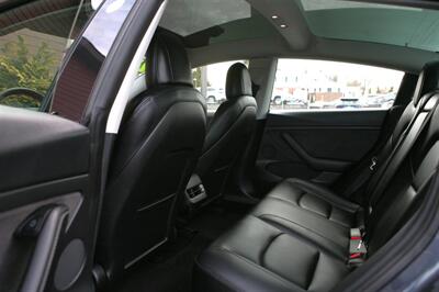 2022 Tesla Model 3 Long Range - Photo 13 - Strasburg, PA 17579