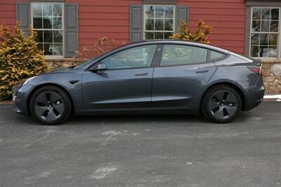 2022 Tesla Model 3 Long Range - Photo 4 - Strasburg, PA 17579