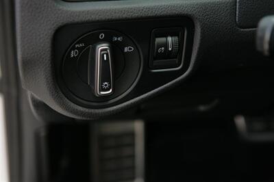 2017 Volkswagen Golf Alltrack TSI S 4Motion   - Photo 11 - Strasburg, PA 17579