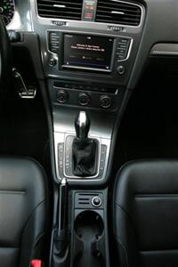 2017 Volkswagen Golf Alltrack TSI S 4Motion   - Photo 20 - Strasburg, PA 17579