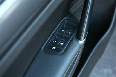 2018 Volkswagen Golf TSI SE 4-Door - Photo 9 - Strasburg, PA 17579