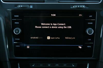 2018 Volkswagen Golf TSI SE 4-Door - Photo 21 - Strasburg, PA 17579