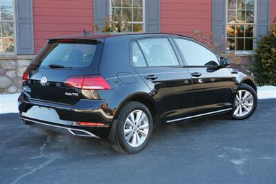 2018 Volkswagen Golf TSI SE 4-Door - Photo 5 - Strasburg, PA 17579