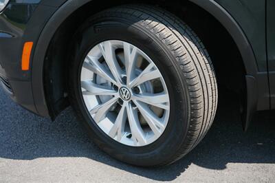 2018 Volkswagen Tiguan 2.0T SE 4Motion   - Photo 3 - Strasburg, PA 17579